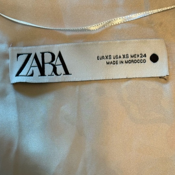 Zara Womens Geometric Satin Kimono Robe Size XS Flowy Festival Boho Hippie Beach - Picture 2 of 12